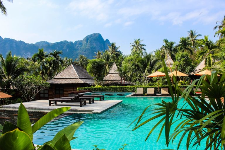 Discovering Hidden Gems: The Art of Traveling Off the Beaten Path